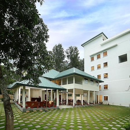 טקאדי Peppervine Hotel מראה חיצוני תמונה