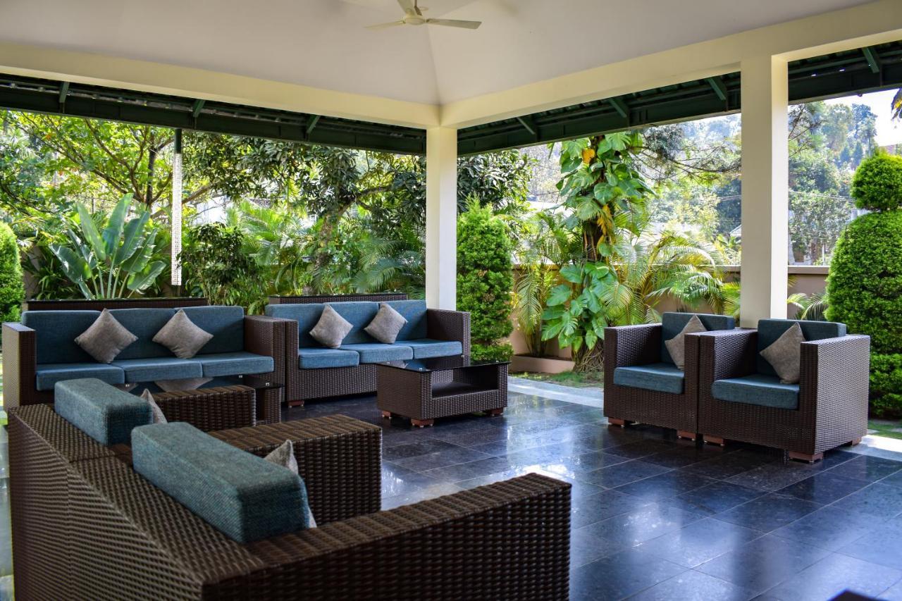 טקאדי Peppervine Hotel מראה חיצוני תמונה