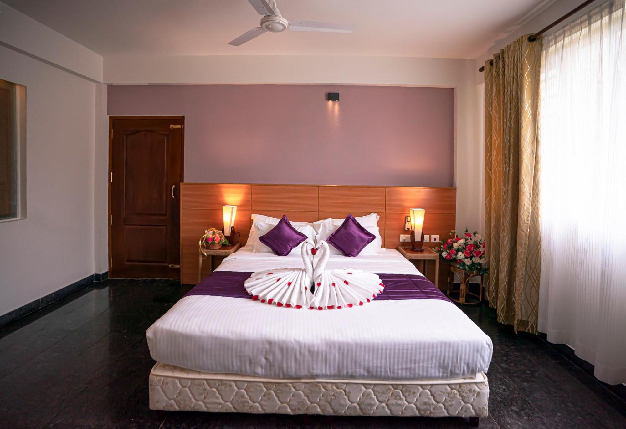 טקאדי Peppervine Hotel חדר תמונה